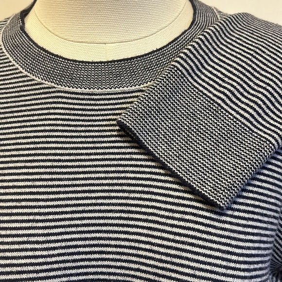 BONOBOS Navy Blue and White Crew Neck Long Sleeve Sweater Women's Size Large - Picture 3 of 7